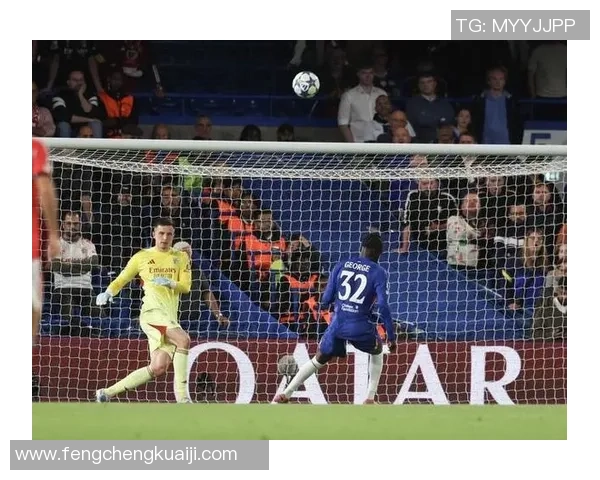 穆帅下课前欲引本菲卡前锋加盟 曼联却错失转会机会转投费内巴切